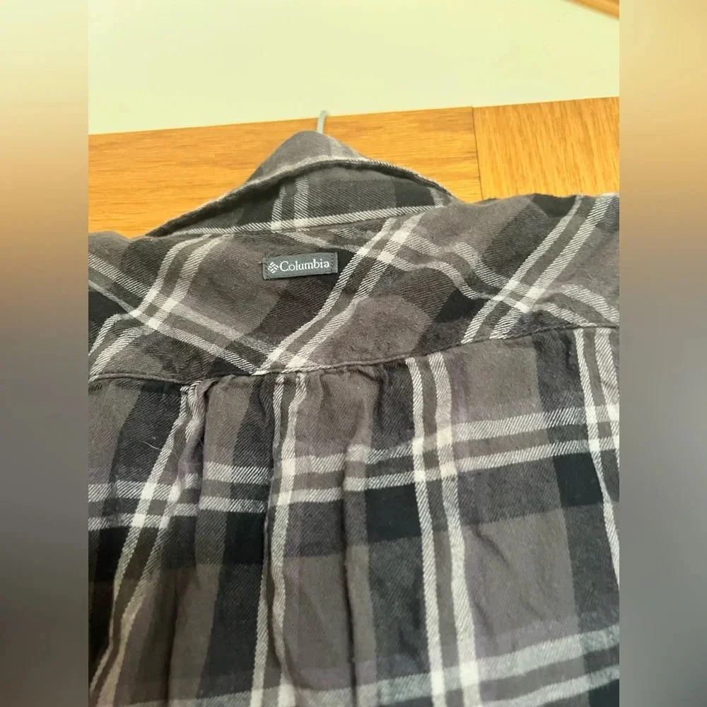 Columbia - Button Down Flannel - image 6